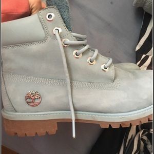 Light blue timberlands